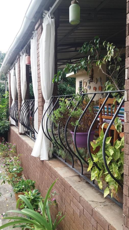Comfy Home-Tropical Garden & 5 Min Walk To Beach Tamarin Dış mekan fotoğraf